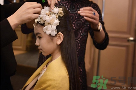 9歲女生的標(biāo)準(zhǔn)身高體重是多少？9歲女生正常身高體重是多少？