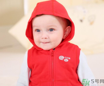 九月份出生的寶寶穿什么衣服？九月寶寶穿衣注意事項(xiàng)