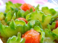 苦瓜汁可以去痱子嗎？喝苦瓜汁有什么好處？