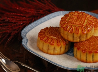 蓮蓉月餅的保質(zhì)期是多久？蓮蓉月餅怎么保存？