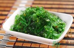 下巴長(zhǎng)痘是上火嗎？下巴長(zhǎng)痘吃什么好？