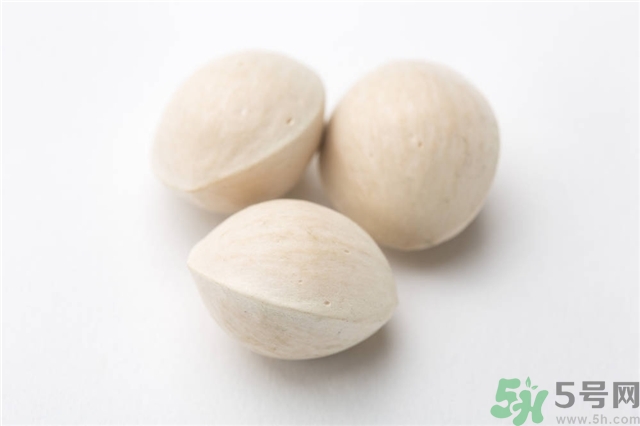 白果什么時候成熟？沒熟的白果能不能吃？