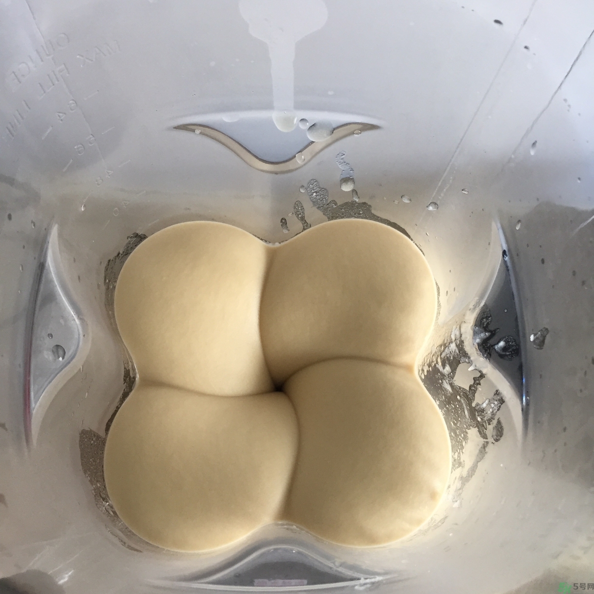 蓮蓉月餅的餡料是什么？蓮蓉月餅的餡料怎么做？