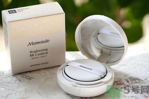 夢(mèng)妝光采裸透氣墊怎么樣？夢(mèng)妝桃花遮瑕氣墊bb好用嗎？