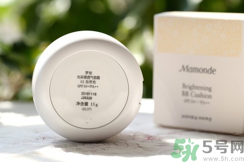 夢(mèng)妝光采裸透氣墊怎么樣？夢(mèng)妝桃花遮瑕氣墊bb好用嗎？