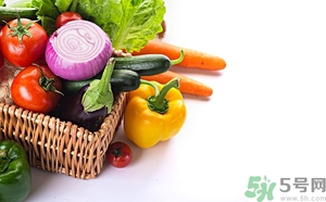 蘋果和黃瓜能一起吃嗎？蘋果和黃瓜能一起榨汁嗎？