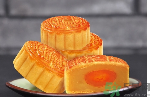 蛋黃月餅好吃嗎？蛋黃月餅?zāi)膫€牌子好吃？