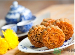 蛋黃月餅好吃嗎？蛋黃月餅?zāi)膫€牌子好吃？