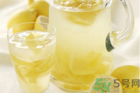 檸檬水是堿性食物嗎？檸檬水是酸性還是堿性？