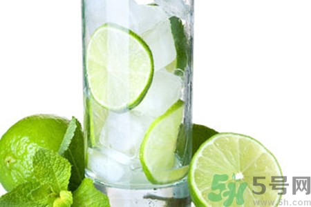 檸檬水是堿性食物嗎？檸檬水是酸性還是堿性？