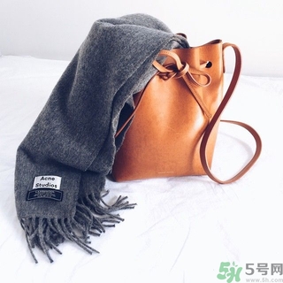 Mansur Gavriel水桶包價(jià)格多少錢？Mansur Gavriel水桶包尺寸大小