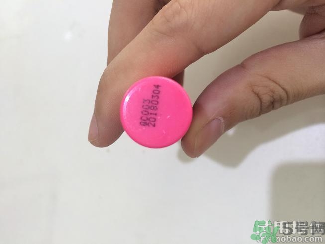 夢妝唇膏筆怎么用?夢妝唇膏筆使用方法。