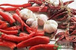 流鼻血不能吃什么食物？流鼻血吃什么好？