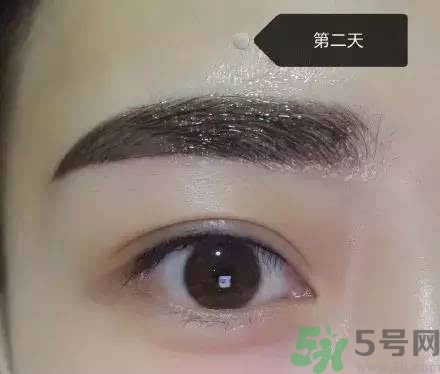 紋眉后多久恢復(fù)自然？紋眉多久能變得自得自然？