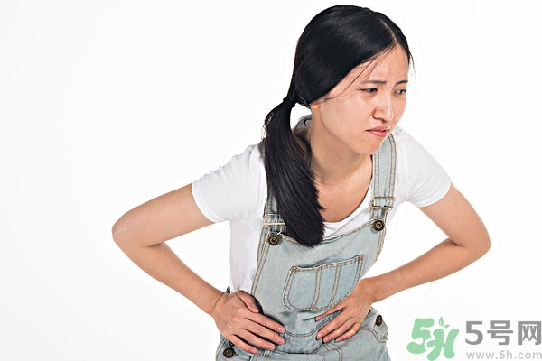 潰瘍性結(jié)腸炎肚子疼怎么辦？潰瘍性結(jié)腸炎是怎么引起的？