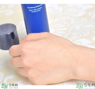 ahc水乳好用嗎？ahc水乳怎么樣？