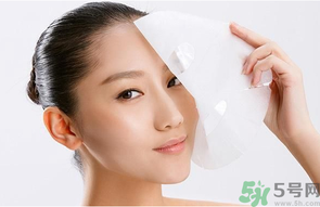 敷面膜臉上刺痛是怎么回事？如何正確敷面膜