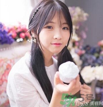 什么人適合空氣八字劉海？什么臉型適合空氣八字劉海？