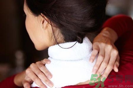 落枕是怎么回事？落枕的原因是什么？