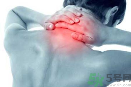 落枕是怎么回事？落枕的原因是什么？