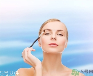 飄眉好不好？飄眉后痂掉了顏色很淡