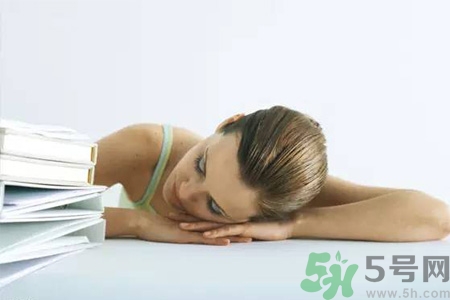 吃完午飯睡覺會胖嗎？吃完飯就睡覺好嗎？