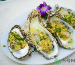 生蠔和扇貝哪個(gè)好吃？生蠔和扇貝的區(qū)別