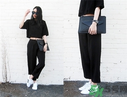 闊腿褲配什么鞋子好看？穿闊腿褲配什么鞋子？