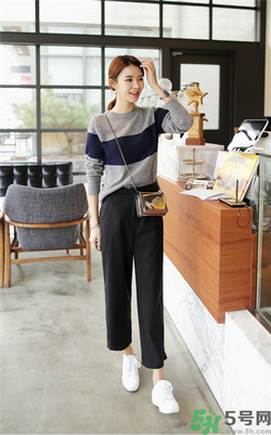 闊腿褲配什么鞋子好看？穿闊腿褲配什么鞋子？