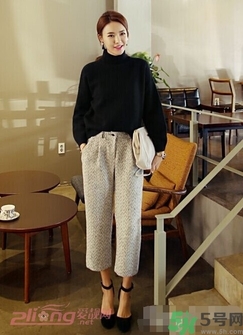 闊腿褲配什么鞋子好看？穿闊腿褲配什么鞋子？