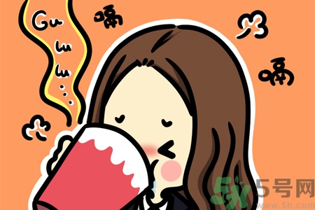 ?引起打嗝的原因是什么？寶寶打嗝不止怎么辦？