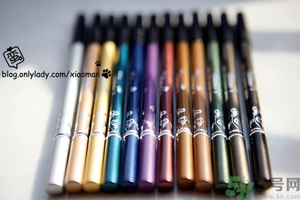 solone眼線筆怎么削？怎么推出來(lái)？