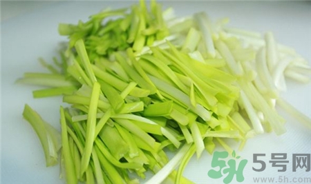 韭黃的營(yíng)養(yǎng)價(jià)值 韭黃的功效與作用 韭黃的營(yíng)養(yǎng)價(jià)值 韭黃的功效與作用