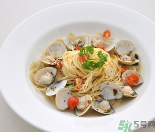 蛤蜊上面的黑色是什么？蛤蜊的黑點能吃嗎？