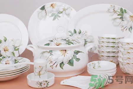 開水燙餐具能消毒嗎？高溫能消毒餐具嗎？