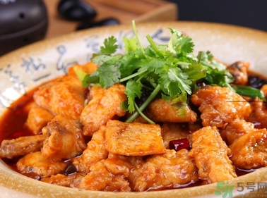 帶魚和牛奶可以一起吃嗎？帶魚和牛奶可以同時吃嗎？