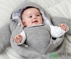 寶寶眨眼睛頻繁是怎么回事？頻繁眨眼睛是什么??？