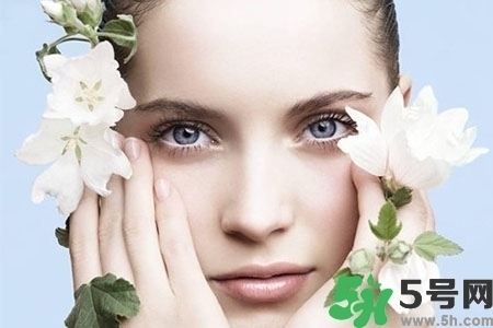 補(bǔ)水面膜怎么選擇？補(bǔ)水的面膜可以天天敷嗎？