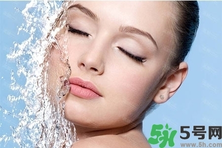 補(bǔ)水面膜怎么選擇？補(bǔ)水的面膜可以天天敷嗎？