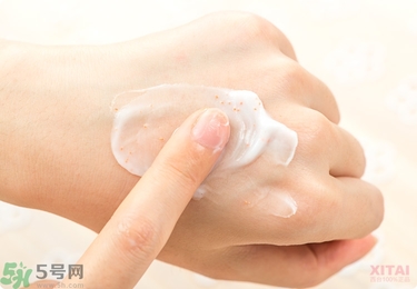 資生堂護(hù)手霜怎么樣？資生堂護(hù)手霜100g紅罐好用嗎？