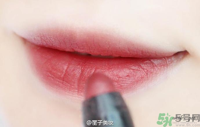 韓孝珠妝怎么化？韓孝珠韓式清新裸妝怎么化？