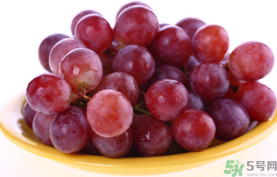吃葡萄肚子疼怎么回事？吃葡萄肚子疼怎么辦？