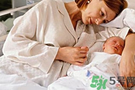 秋天怎么坐月子？秋天坐月子需要注意什么？