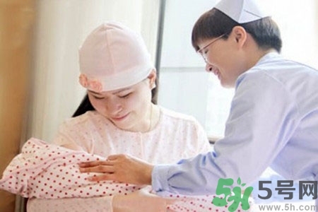 秋天怎么坐月子？秋天坐月子需要注意什么？