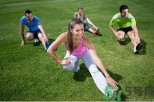 拉筋的方法有哪些？如何正確拉筋？