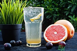 柚子可以泡水喝嗎？柚子泡水喝有什么好處？