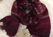 burberry圍巾多少錢?巴寶莉圍巾正品價(jià)格
