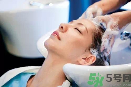 孕婦秋季洗頭多久一次？孕期洗頭一周幾次最好？