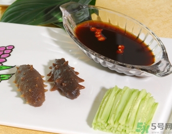 海參可以和雞蛋一起吃嗎？海參可以和雞一起煲湯嗎？