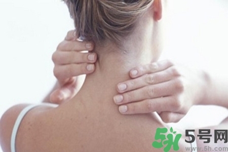 肩頸痛怎么回事？肩頸痛怎么辦？